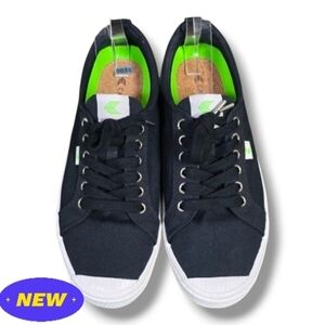 CARIUMA | VEGAN CANVAS OCA LOW SNEAKERS -NWOT!